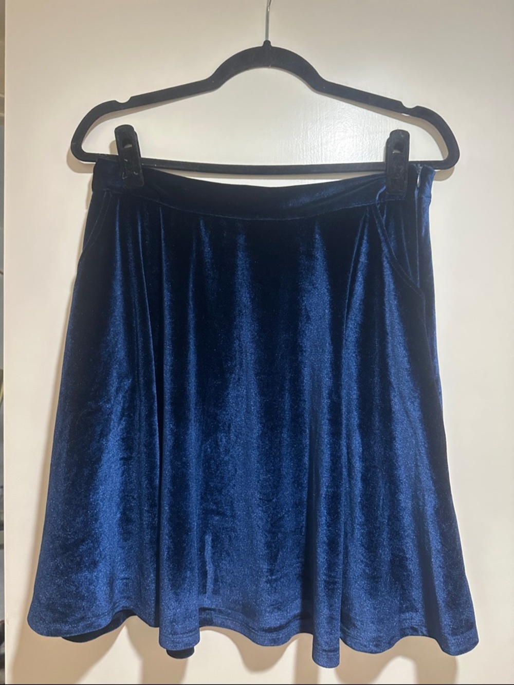 Modcloth velvet midi skirt size L blue